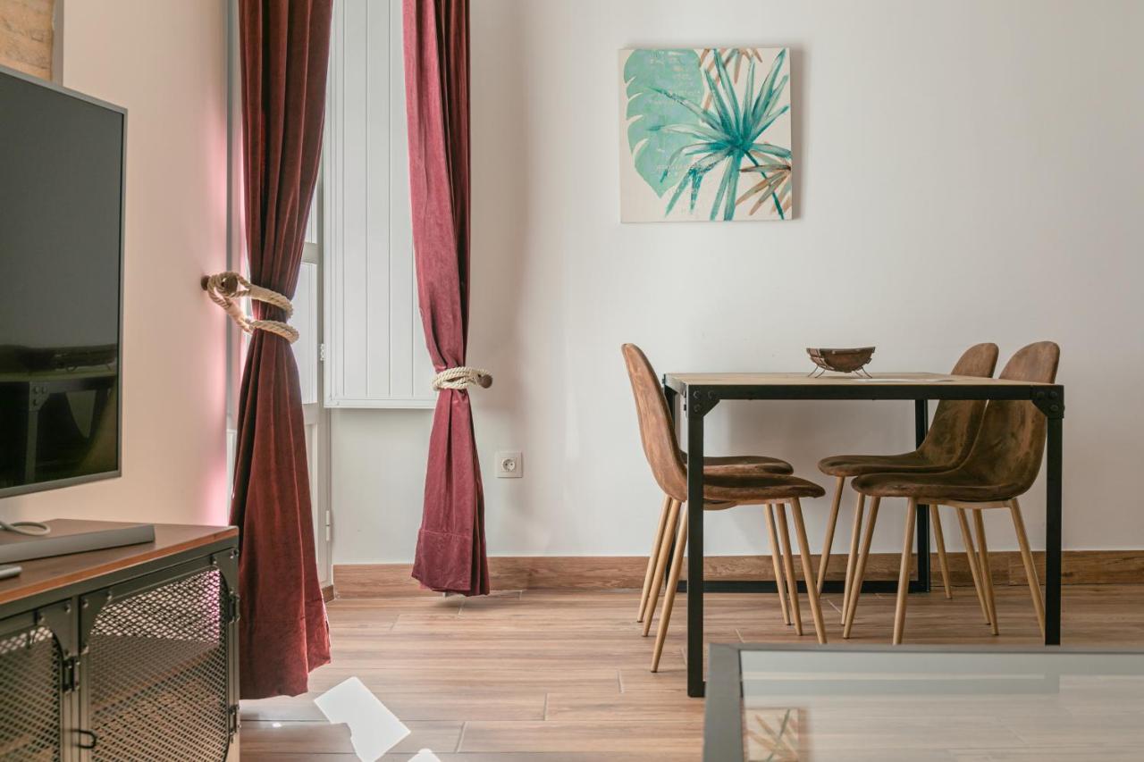 Green-Apartments Mansion Blue Catedral Seville Ngoại thất bức ảnh
