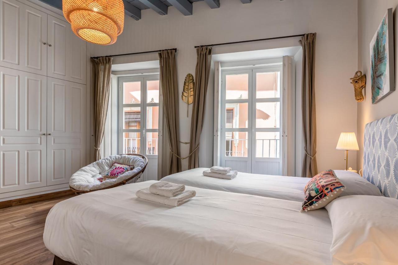 Green-Apartments Mansion Blue Catedral Seville Ngoại thất bức ảnh