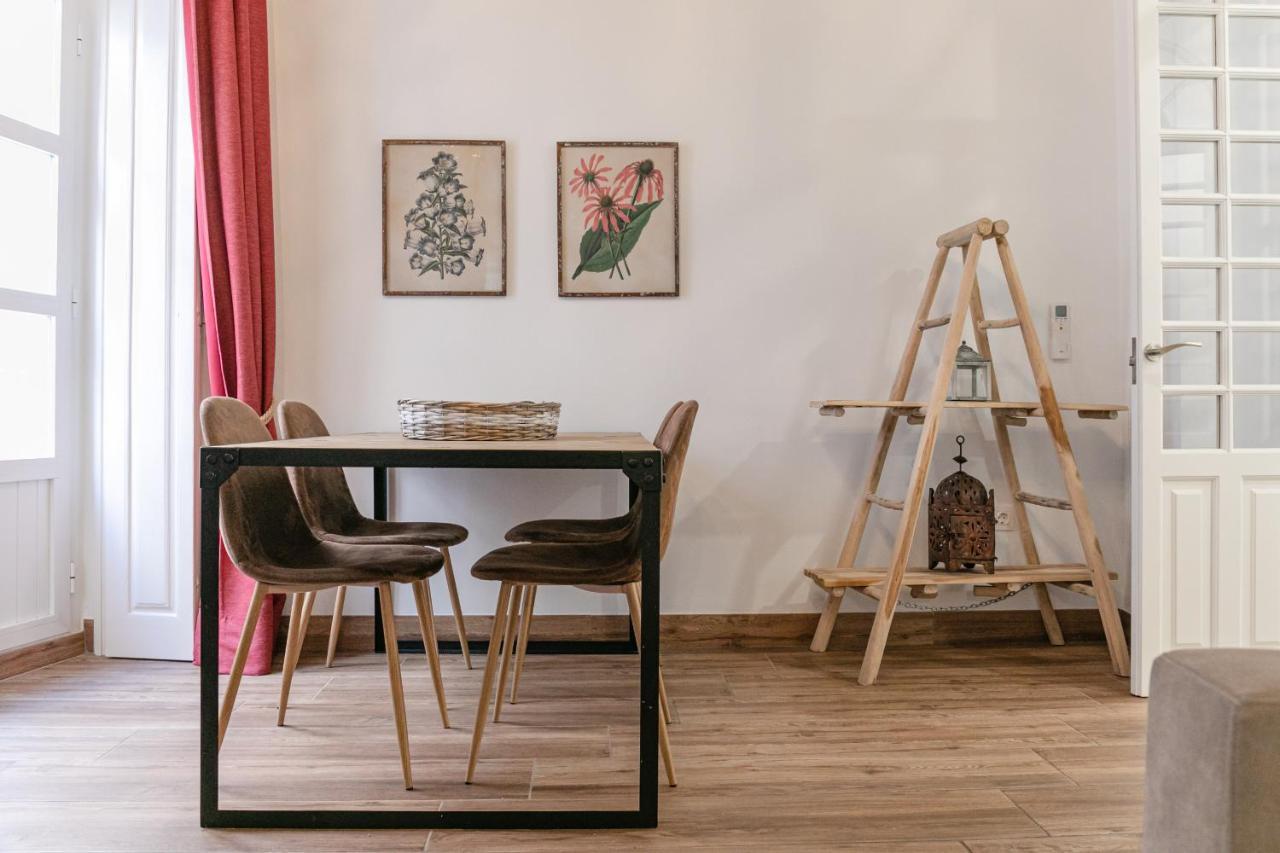 Green-Apartments Mansion Blue Catedral Seville Ngoại thất bức ảnh